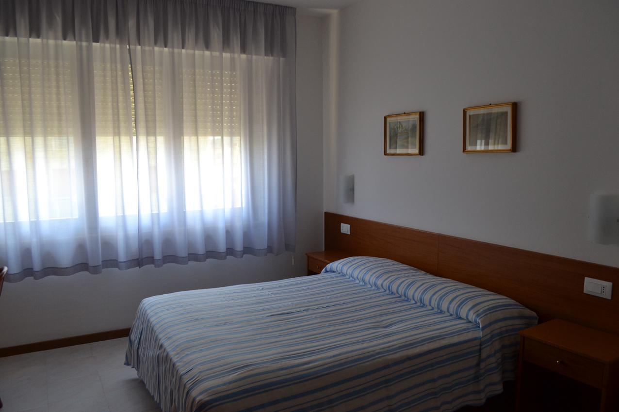 Albergo Quaglia Roseto Degli Abruzzi Exterior foto