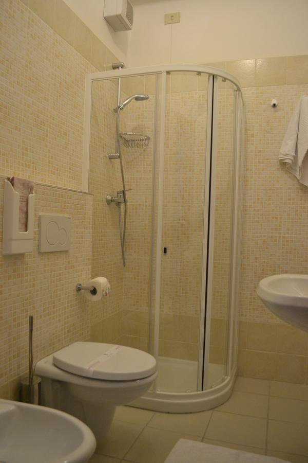 Albergo Quaglia Roseto Degli Abruzzi Exterior foto